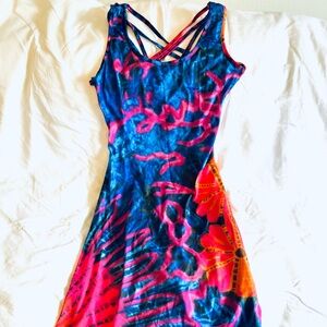 🌺Great Used Condition: Beautiful tie dye maxi dress in an array of bold colors
